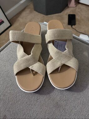 AEROSOLES Neutral Tan Crisscross Sandals